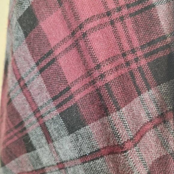 BB Dakota Burgundy and Black Plaid Open Cardigan XXL (4820) - Picture 2 of 7